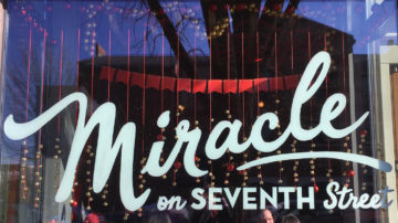 Miracle on 7th Street - Exterior sign